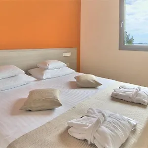 Dieholidaybucht Resort Weißenburg